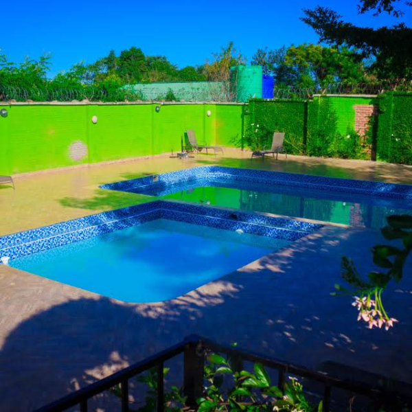 Anna's Executive Lodge