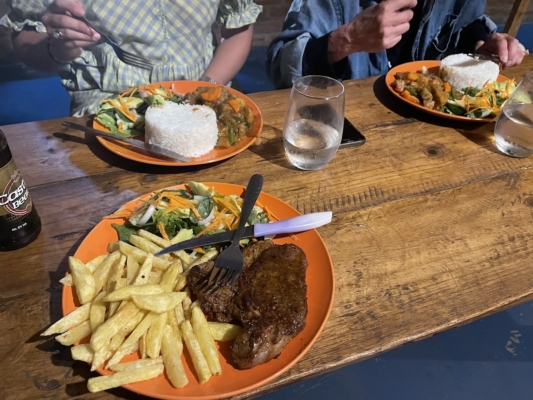 Hey Day Restaurant & Bar